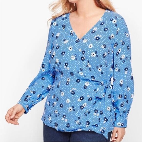 Talbots Petites Blue Flora Wrap Blouse Poet Sleeve V-Neck Flowers & Dots Size LP - Picture 16 of 16